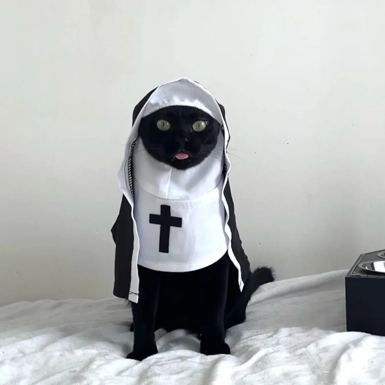 Ins Halloween Cat Costume Pet Clothing Breathable Nun Cloak Cosplay Dress Photo Props Kawaii Kitten Puppy Cute Accessoties Gift
